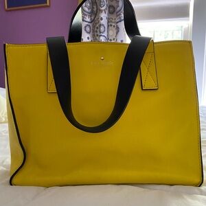 EUC Kate Spade handbag. So cute and functional.